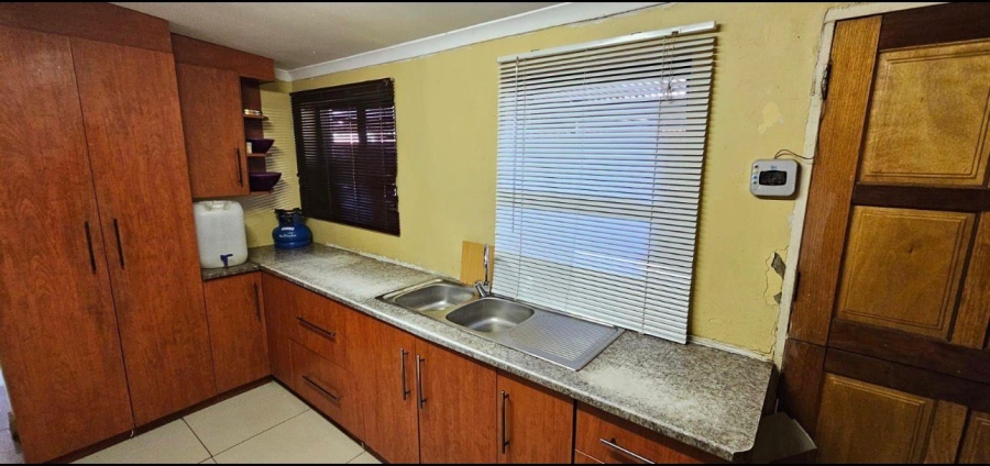 4 Bedroom Property for Sale in Roodepan Northern Cape